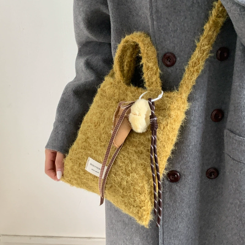 Red winter atmospheric one-shoulder bag, Korean style
