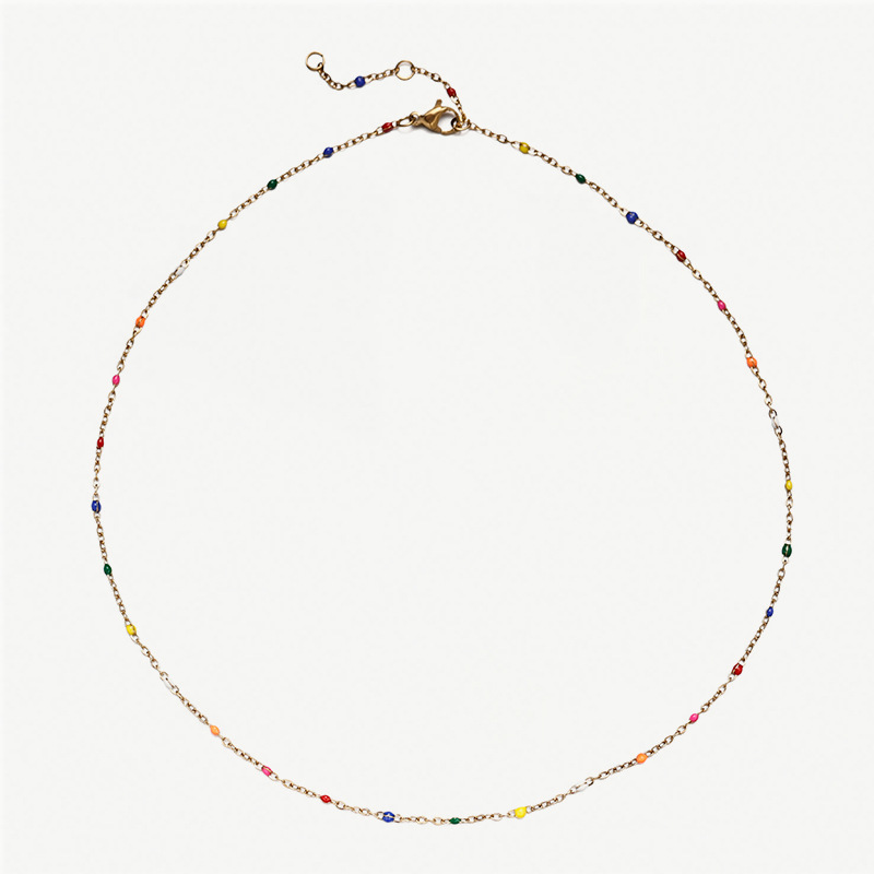 Collar de acero de titanio colorido de goteo de aceite europeo y americano de la moda de primavera y verano con collar de acero inoxidable para mujeres