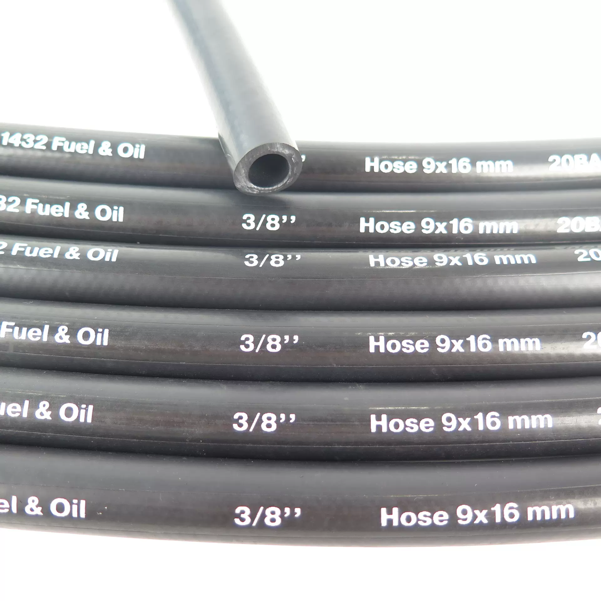 工厂生产耐油耐压NBR丁腈SAE J30 R2汽车用橡胶管 燃油管 油管