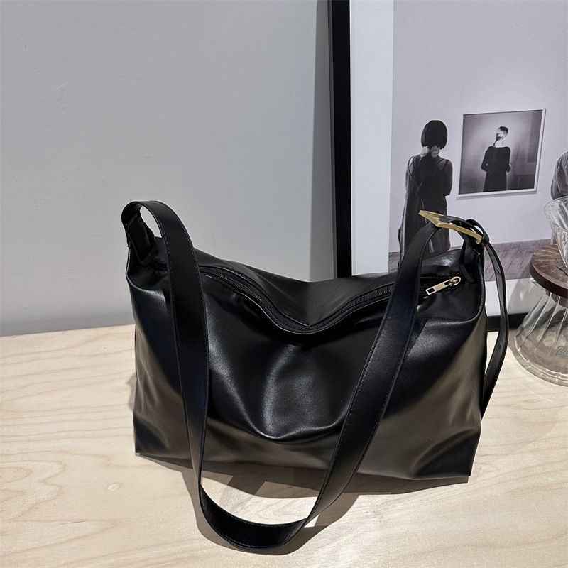 Bolsas diarias coreanas, bolsas de hombro de viento suaves, bolsas de hombro simples, bolsas de hombro grandes, bolsas de 2024 nuevas bolsas de mujer, bolsas de mochila de gran capacidad.