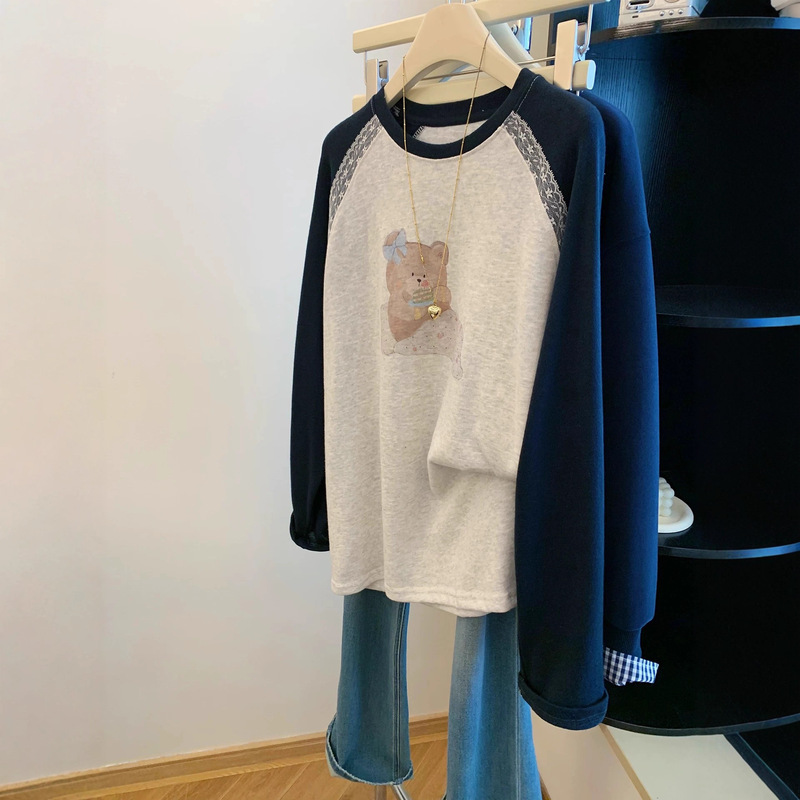 Apricot Lace Trim Bear Print Raglan Pure Cotton Long-Sleeve T-Shirt for Women, Early Autumn Korean Style Outfit, Round Neck Color-Block Top