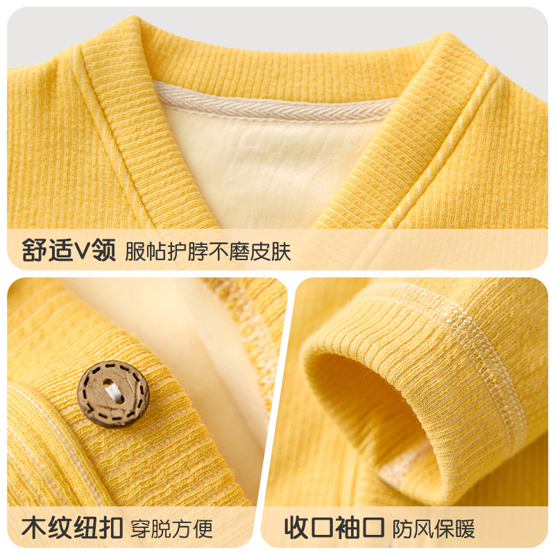 Capa de bebé otoño y invierno para niños con terciopelo caliente para niños de un año de edad para niñas con ropa de invierno gruesa para niños pequeños chaqueta de bebé