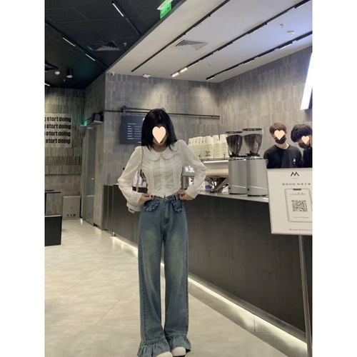 Women's Short Sleeve High-Waisted Long-Sleeve A-Line White Babydoll Collar Blouse with Lace Detail for a Fitted and Slimming Effect