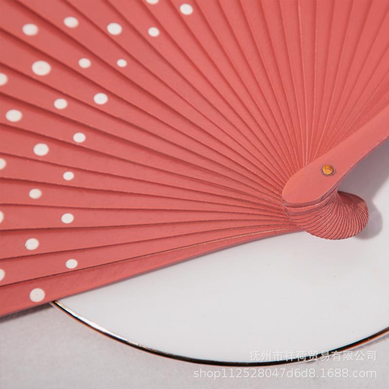 Ventilador español ventilador de la Media Luna ventilador de la danza fábrica al por mayor acabado de pintura Dama plegable ventilador conveniente apertura y cierre suave