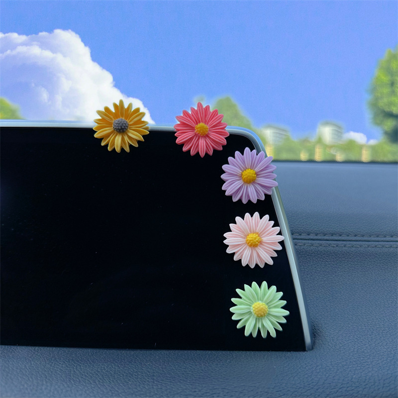 Nuevos adornos interiores de girasol para automóviles, lindos adornos para sacudir la cabeza, adornos para la consola central en el automóvil, pequeños adornos