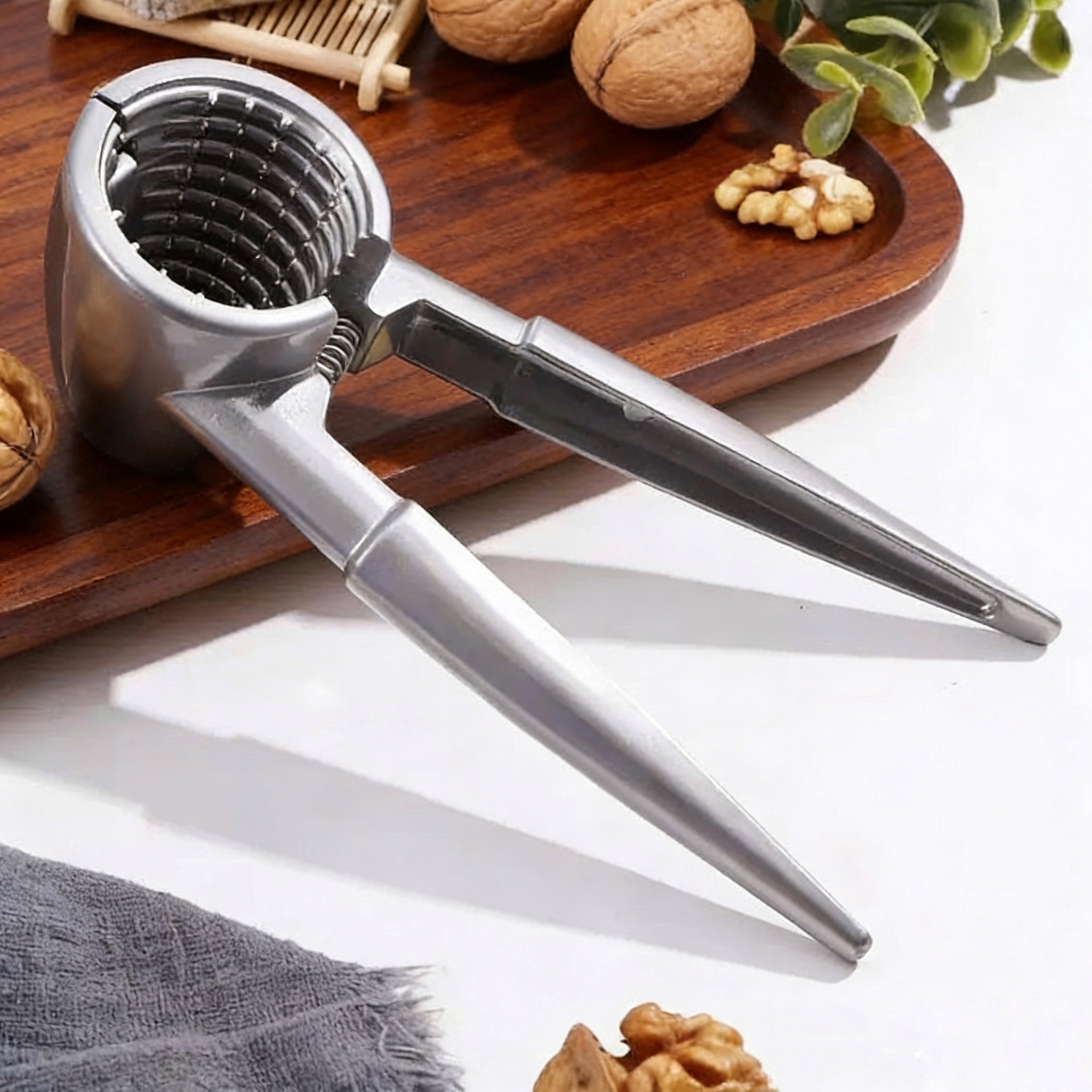 开坚果的神器山核桃夹子家用两用剥壳器工具多功能松子榛子开壳器