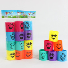 笑脸弹簧彩虹圈3.3*3.5CM运动球彩虹圈儿童爱心魔力圈皇冠弹力圈