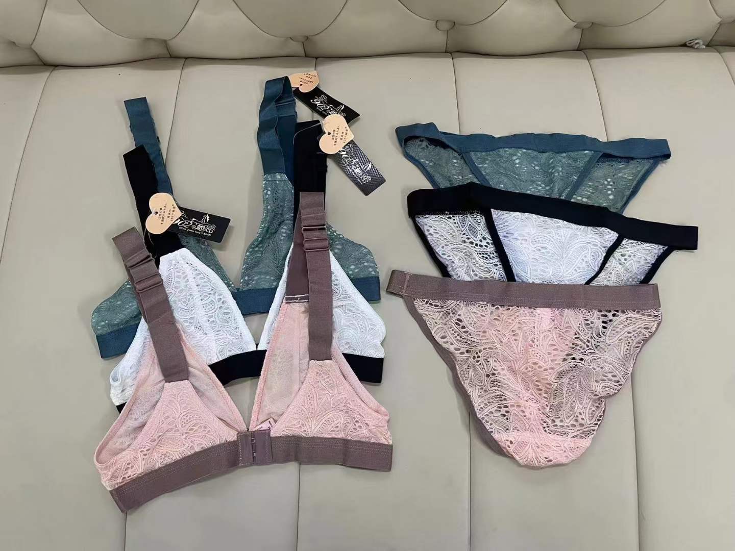 Sujetador de encaje sin esponja traje de Sujetador de algodón fino para mujer pequeño pecho push up sexy traje de ropa interior trasera