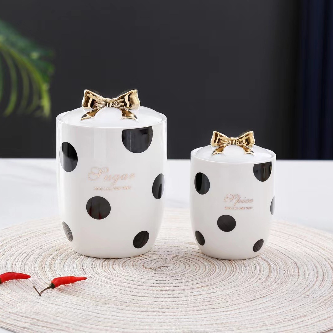 Estilo nórdico creativo Polka Dot regalo cerámica tarro condimento combinación cocina aceite y sal botella de almacenamiento hogar completo caja de almacenamiento