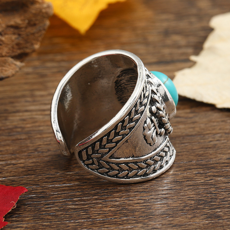 Fashionable retro ethnic ring