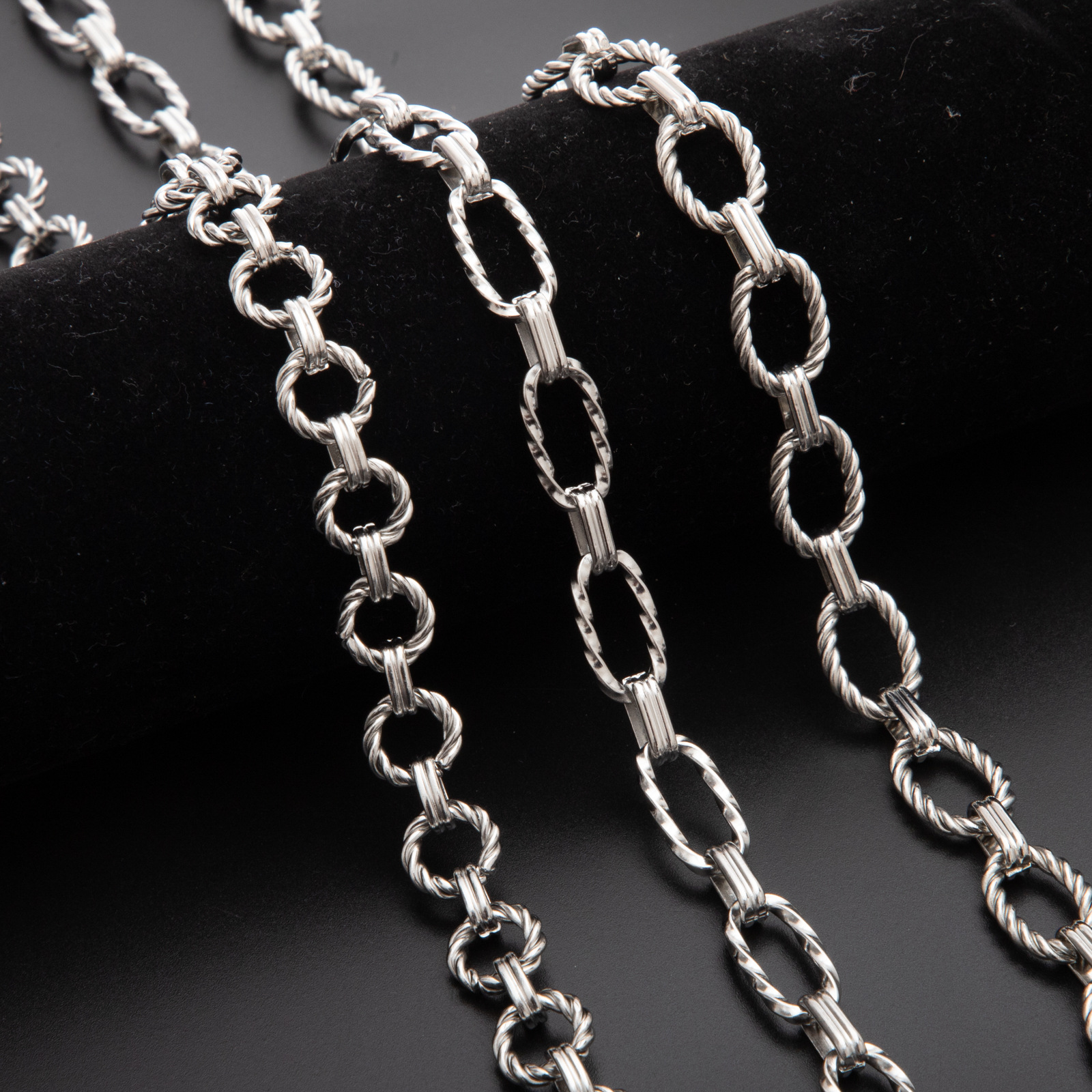Vacation, Classic Style Style 1 Piece Titanium Steel Chain Chain Vacation Classic Style Solid Color