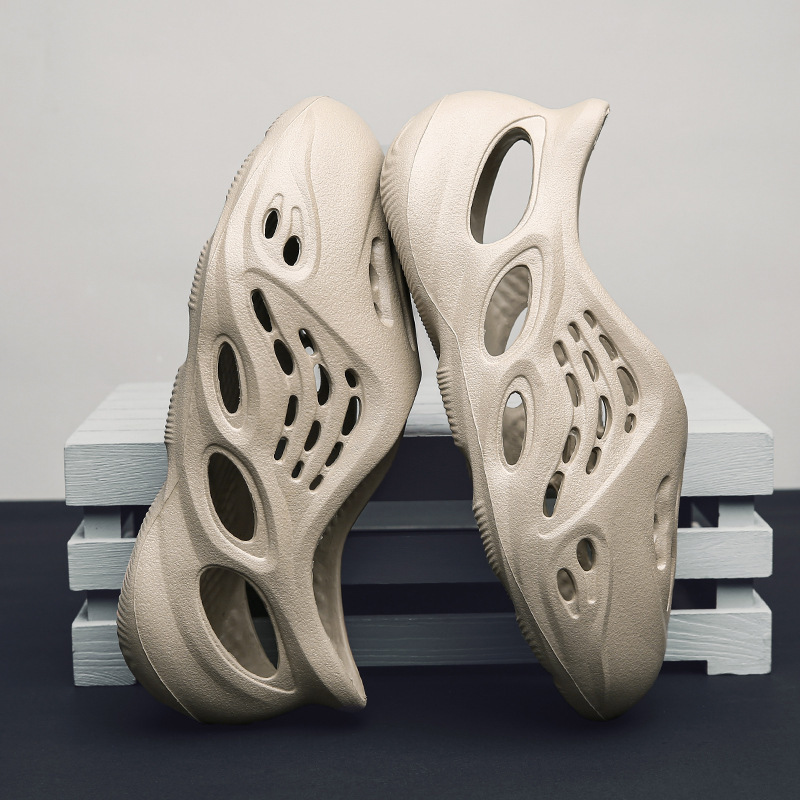 Coconut Hole Shoes Men's Summer New Non-Slip Beach Shoes ins Trendy yeezy Slippers Driving Outdoor Wear Sandals