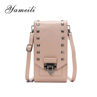 Bag 2024 New Niche Design Rivet Diamond Mobile Phone Bag Mini Small Bag Women's Shoulder Crossbody Bag