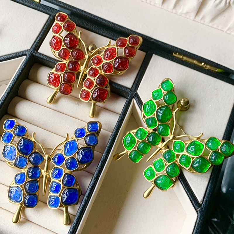 Thousand Family Silver American Return Antique Color Treasure Butterfly Brooch Exaggerated Design Sense Corsage vintage Foreign Trade Jewelry