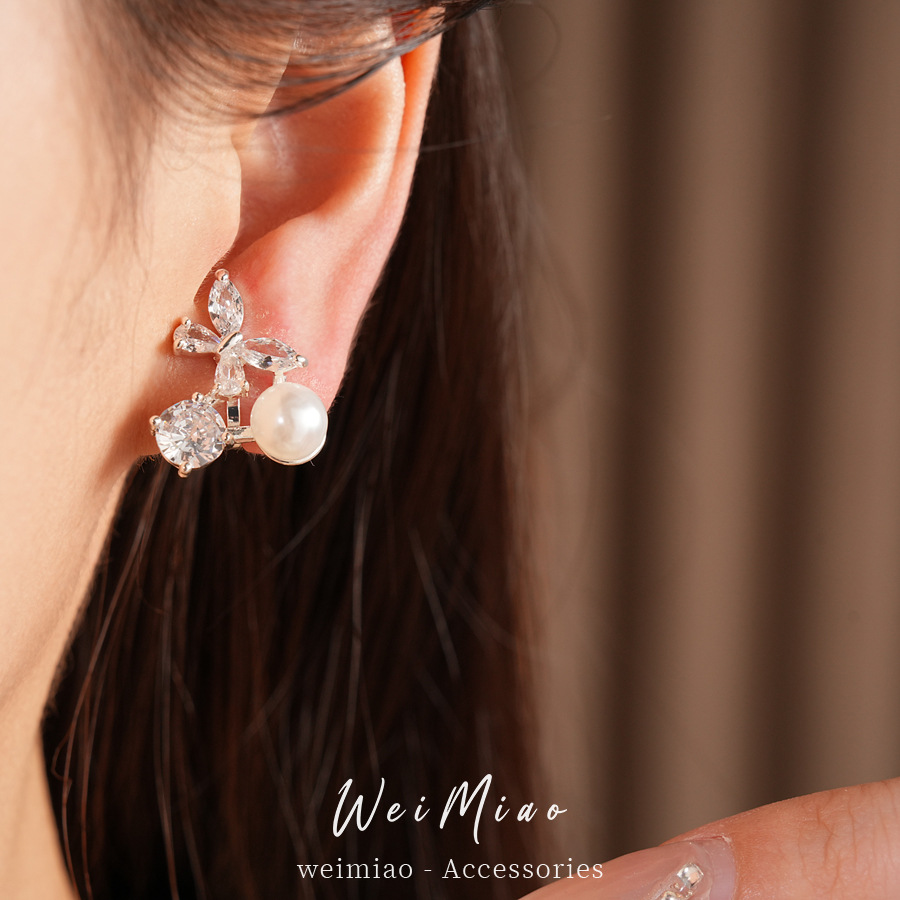 Oro real, mariposa de diamante, perla, orejetas para mujeres sin agujeros de orejas, orejetas para viajar, orejetas de lujo ligero, orejetas de alta calidad.