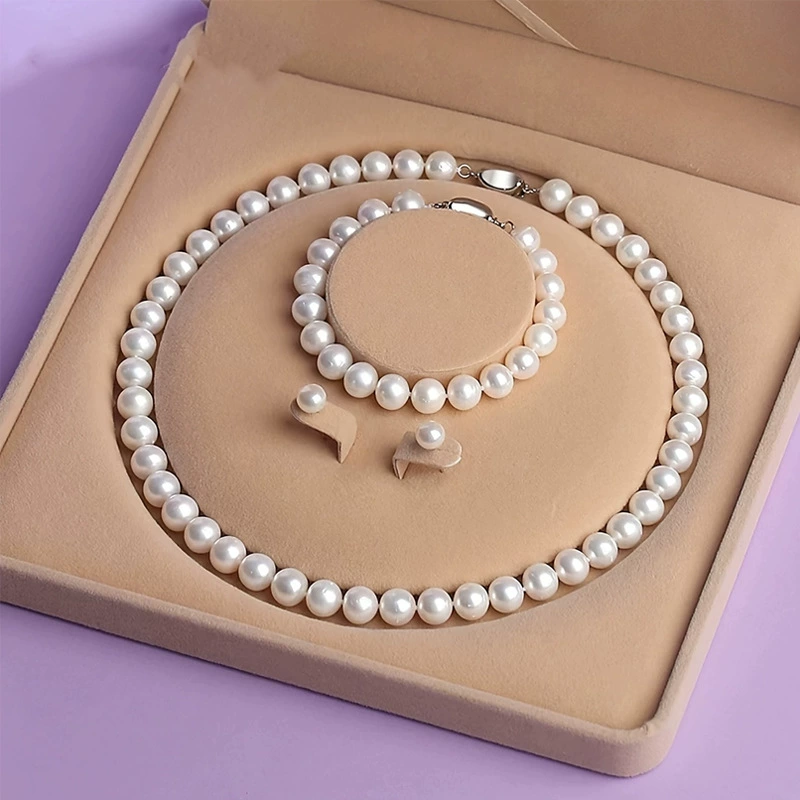 Набор украшений из натурального глубоководного жемчуга: ожерелье, серьги и кольцо, крупные бусины