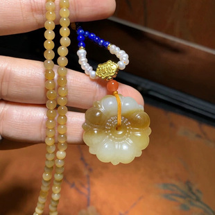 Jin Yutang Hetian Jade Russian Material Flowers Blossom Rich and Noble Texture Delicate Warm Fragrance Sugar Color Deep and Light Sainting Blend