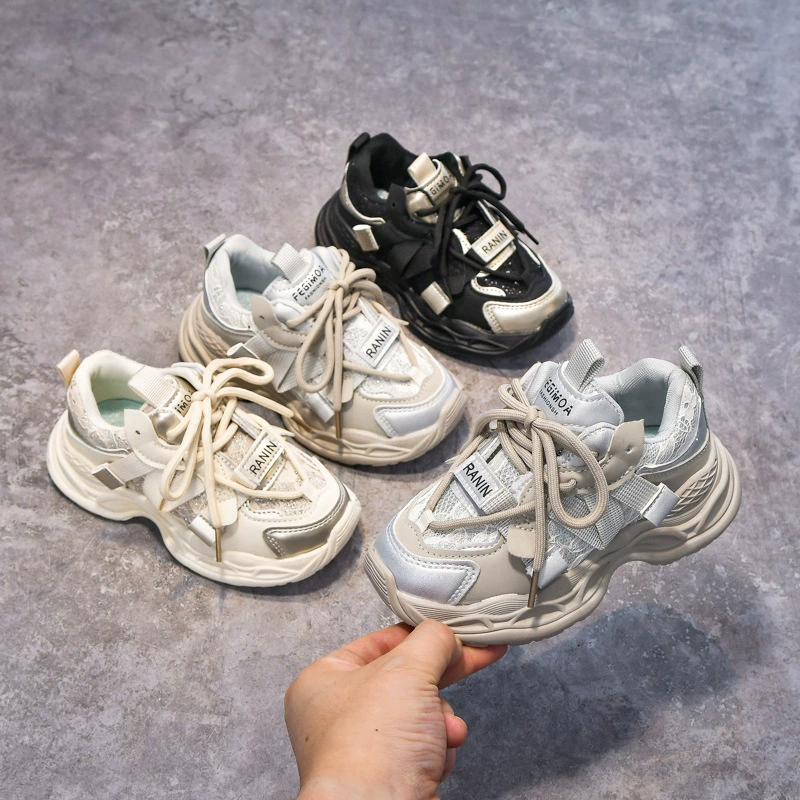 Детская спортивная обувь 2025 весна новая мода мальчик липучка мягкая подошва дикая повседневная обувь для девочек