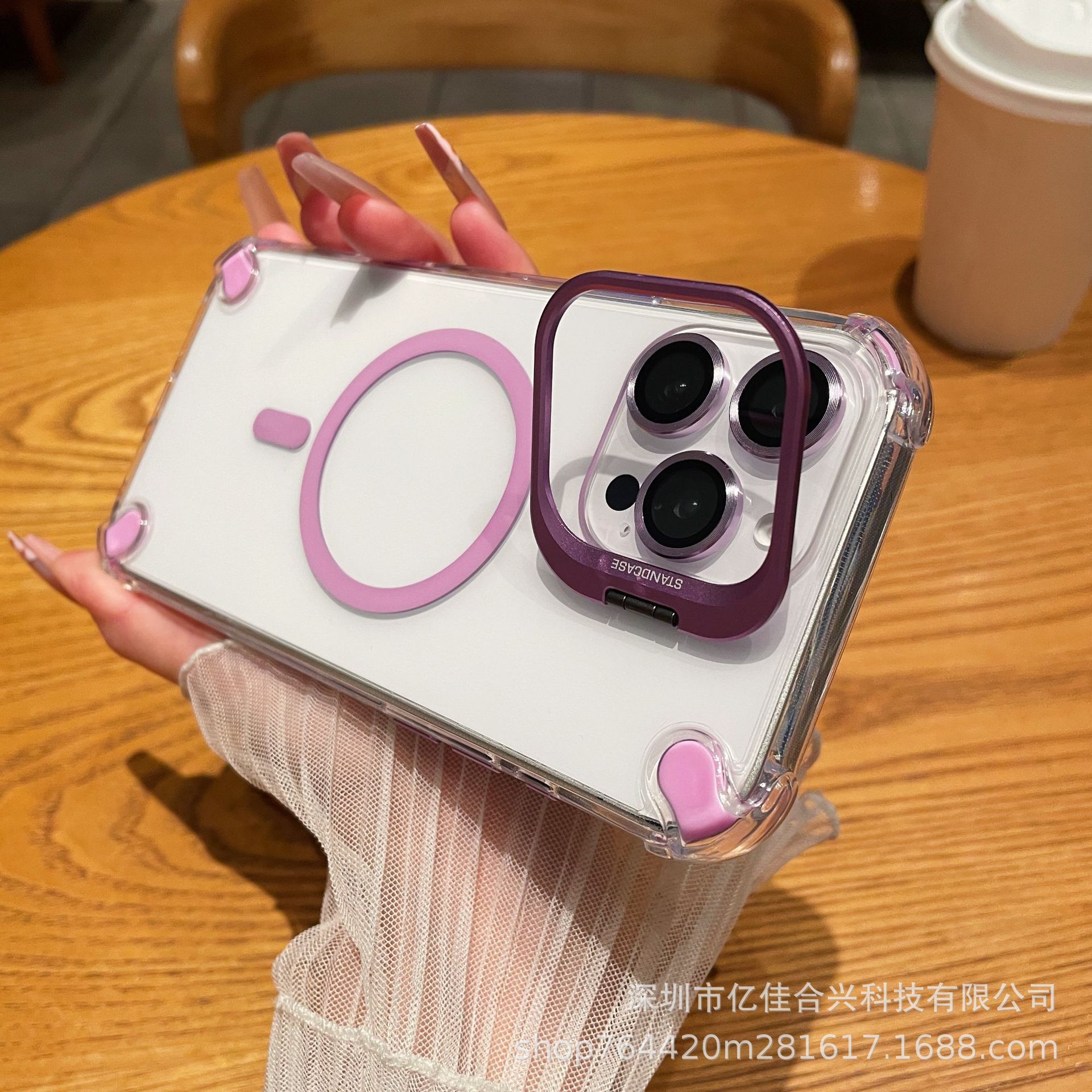 Aplicable a Apple 17PRO soporte de lente metálica de succión magnética caso de teléfono celular iPhone14 bolsas de aire cuadrangulares caso duro transparente