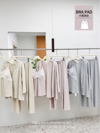 Shanixiu Xiaozhijia Three-Piece Autumn and Winter Women's Pajamas Home Wear Set Can Be Worn Outside Pajamas with Chest Pad 7629