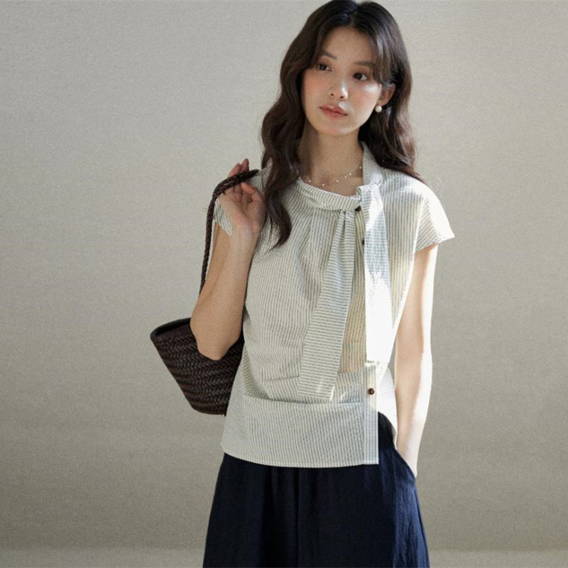 Retro Pure Cotton Vertical Striped Short-Sleeved Shirt for Women in Summer, Asymmetrical High-End Design with Fluttering Collar and Raglan Sleeves