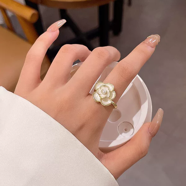 French Niche Design Camellia Index Finger Flower Ring for Women, Light Luxury, Exquisite, High-End, Fashionable and Personalized