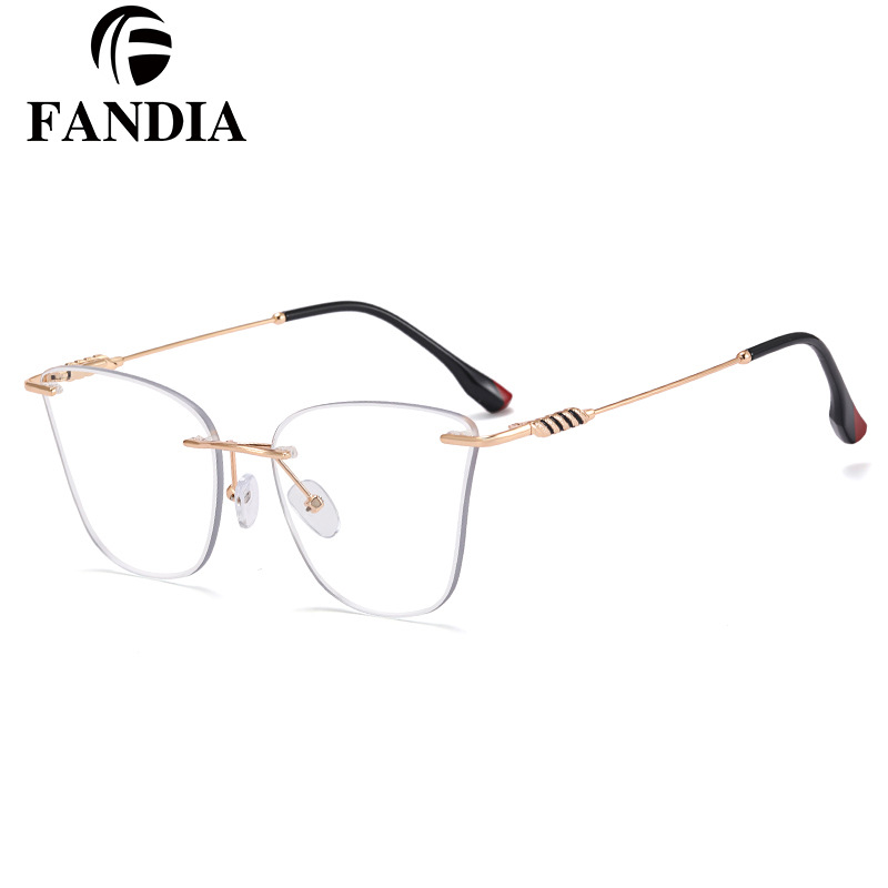 81026 gafas lisas marco gafas sin marco personalidad gafas ligeras marco puede ser equipado con miopía moda universal gafas lisas