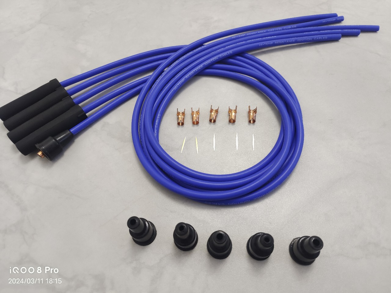 Blue 8mm High-Performance Silicone Ignition Cable Suitable for 4 Cylinder Classic Cars 1m (Si-At38033) 5 Pieces