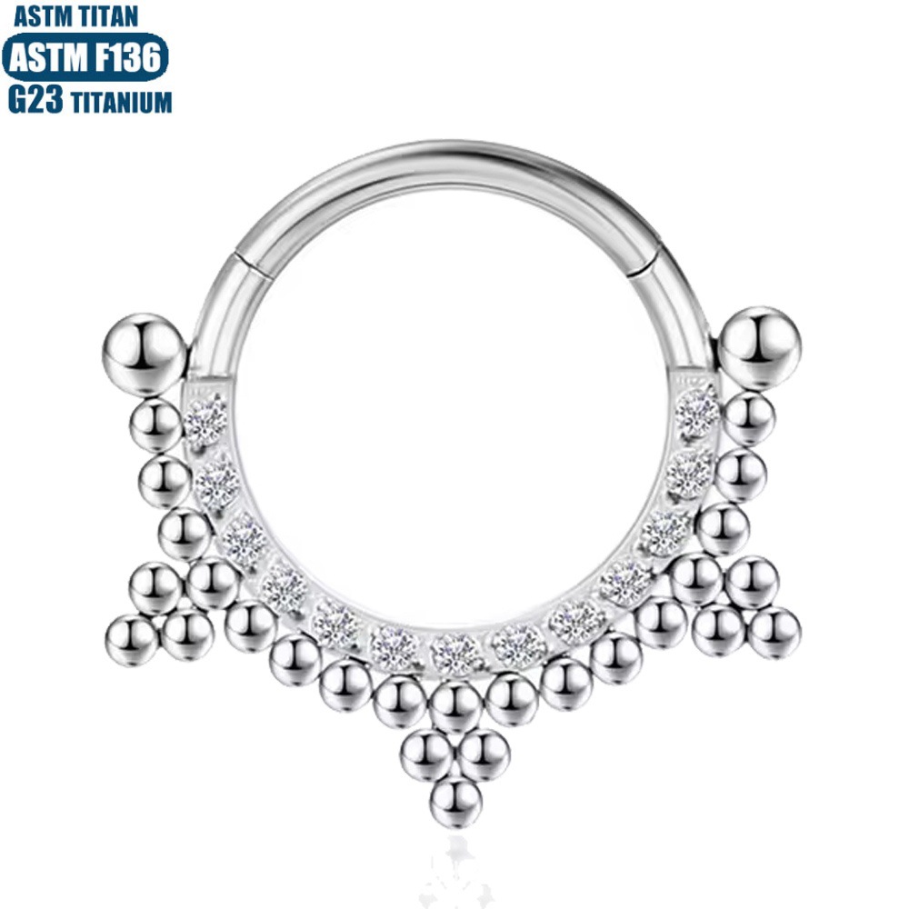 16G labret stud size and finish detail