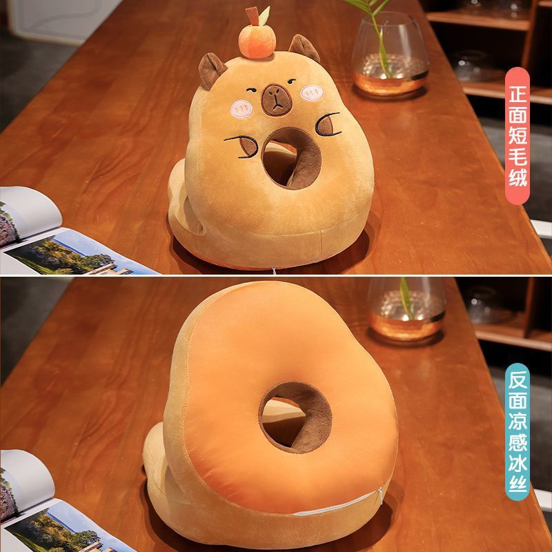카피발라【눈을 가늘게 뜨고 있는 복숭아】