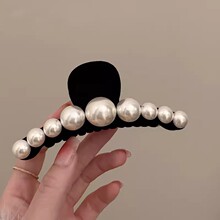 秋冬珍珠丝绒抓夹女法式复古气质高级感发夹后脑勺盘发鲨鱼夹发饰