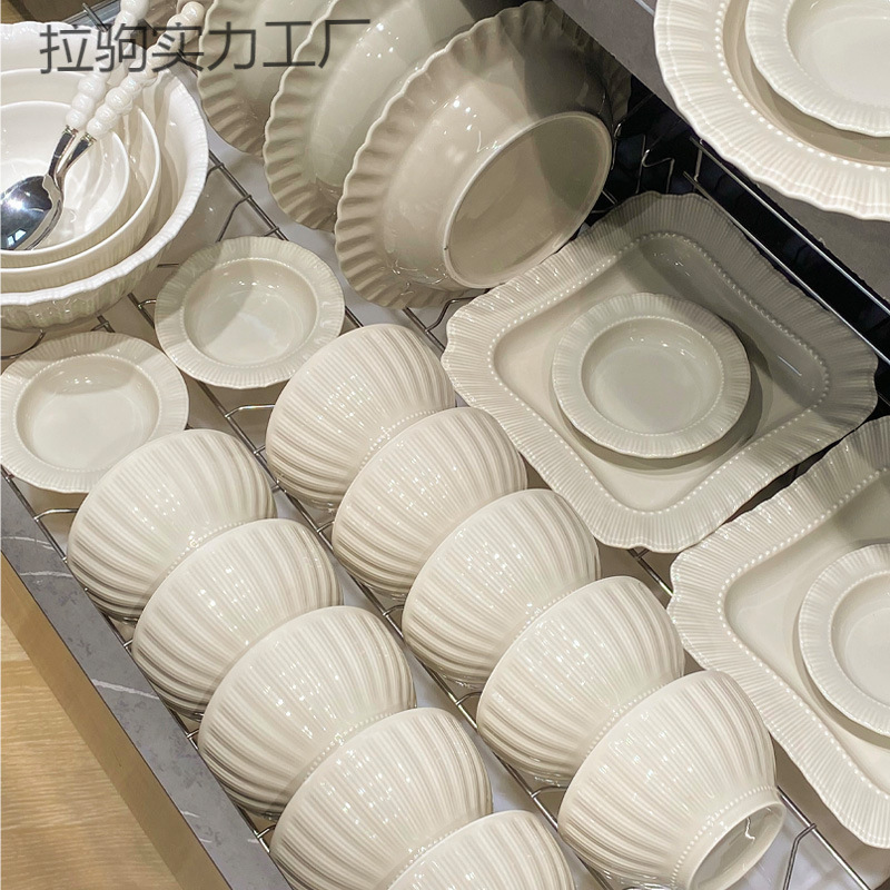 奶白色盘子米饭碗组合陶瓷釉下彩餐具碗筷碗具家用简约花边碗盘碟