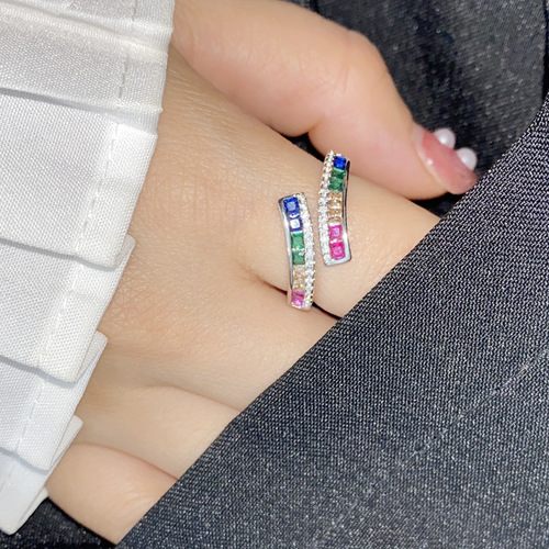 Versa original European and American rainbow ring, 18K gold plated, inlaid with zirconium colored gemstones, open row ring for men and women.