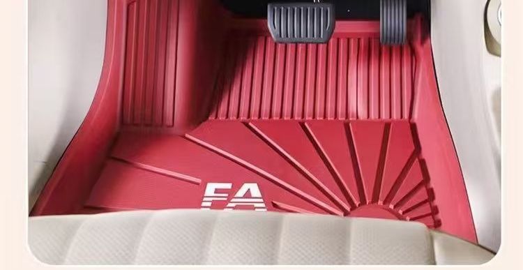 Oula T injection-molded car floor mats are made entirely of formaldehyde-free materials, odorless, non-slip, safe for babies and cats, wear-resistant, black