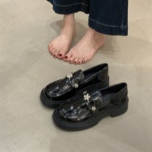 法式厚底粗跟英伦风漆皮小皮鞋女2025秋新款水钻圆头深口乐福单鞋