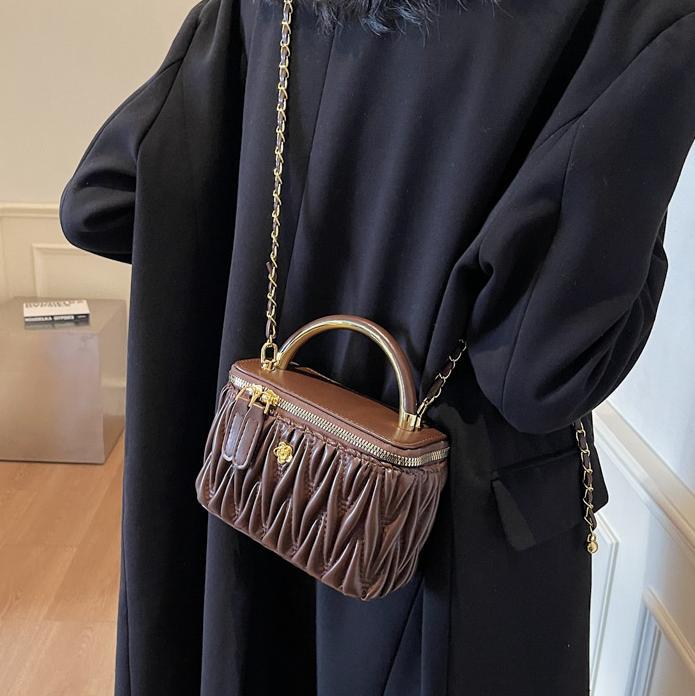 Plegado pequeño viento fragante bolso de mano caja 2024 nuevo bordado cadena bolso de hombro de moda versátil bolso de mochila