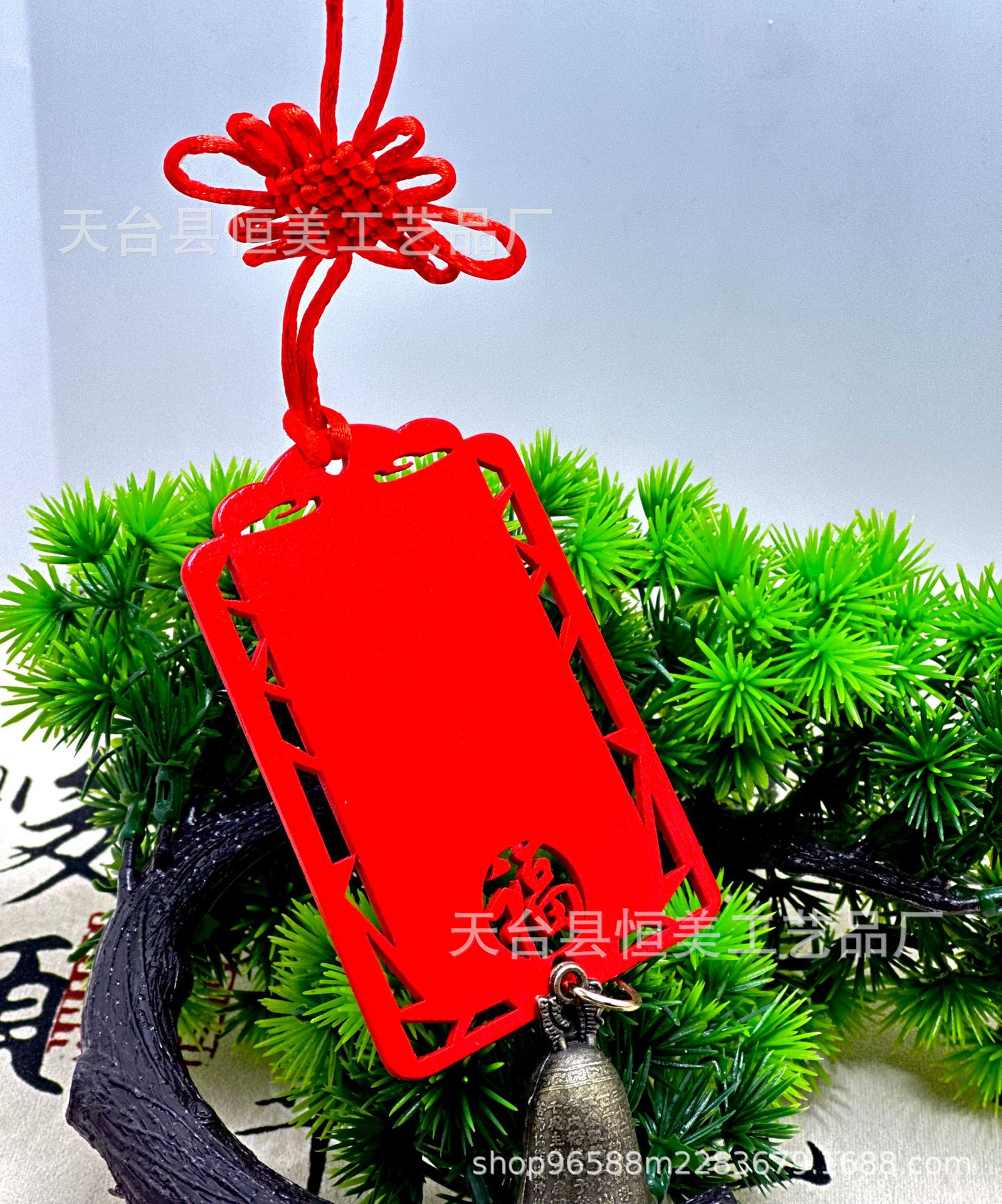 084b1d2d1128e58f7c23b0bfa923bb