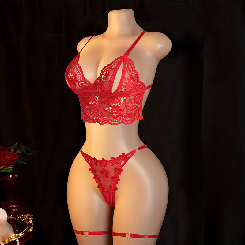 오픈홀 브라 + 플라워 끈팬티 + 레그링