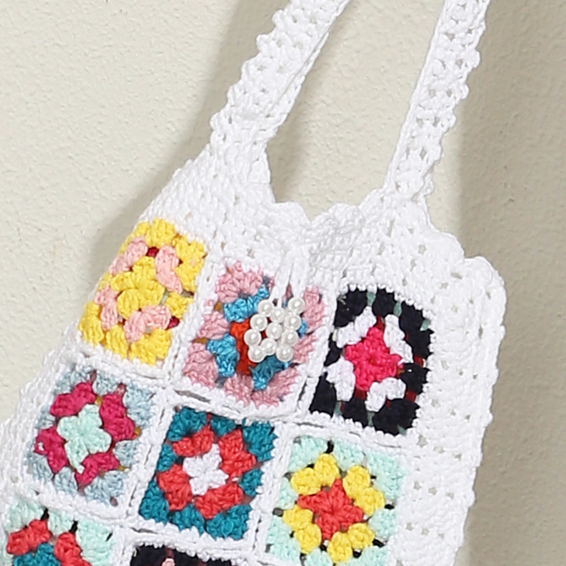 Ethnic Style Woven Flower Pattern Portable Handbag 27*25cm display picture 3