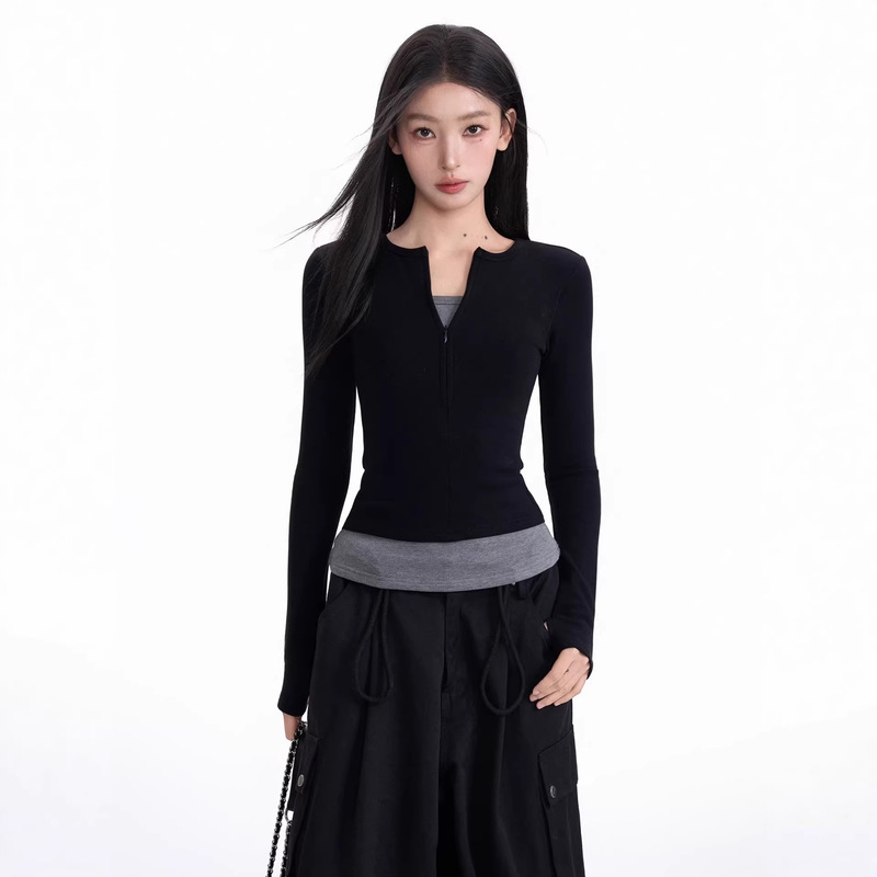 Black Faux Two-Piece Long-Sleeve T-Shirt for Women, Suitable for Spring, Autumn, and Winter, Slim Fit, Tight-Fitting, Base Layer, Half-Zip V-Neck Top Black Faux Two-Piece Long-Sleeve T-Shirt for Women, Suitable for Spring, Autumn, and Winter, Slim Fit, Tight-Fitting, Base Layer, Half-Zip V-Neck Top