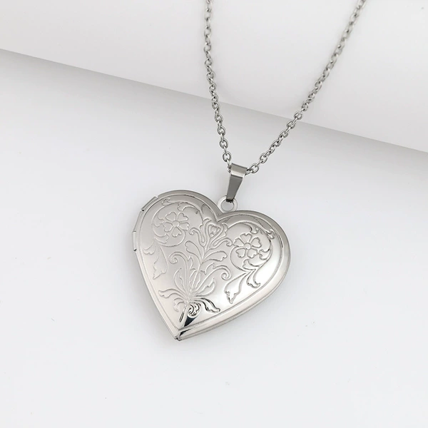 [Necklace] Patterned Heart-Shaped Photo Box 29*29/Steel Color