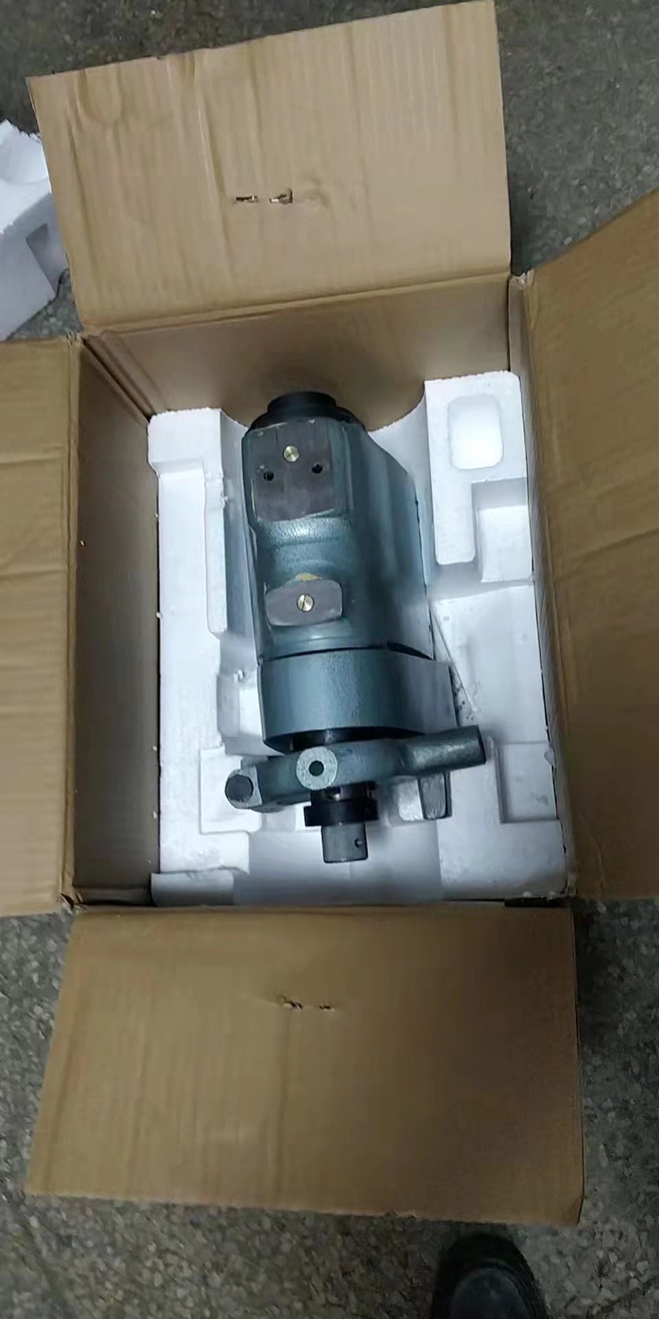 精诚15型桌上车床床头箱2