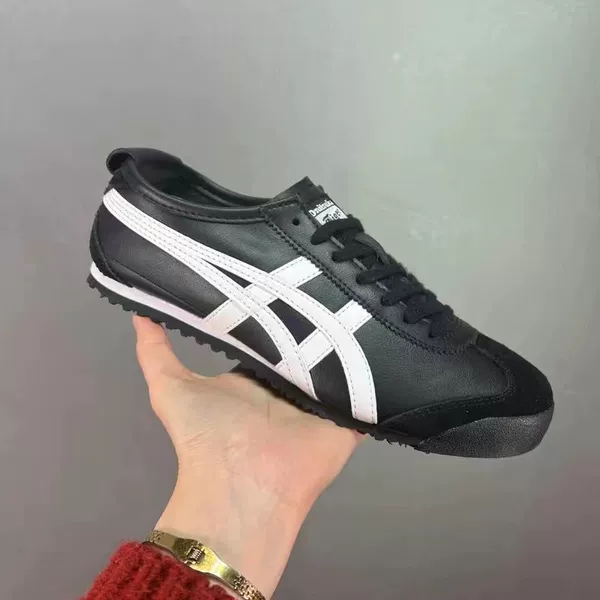Black and white (pure original high quality)