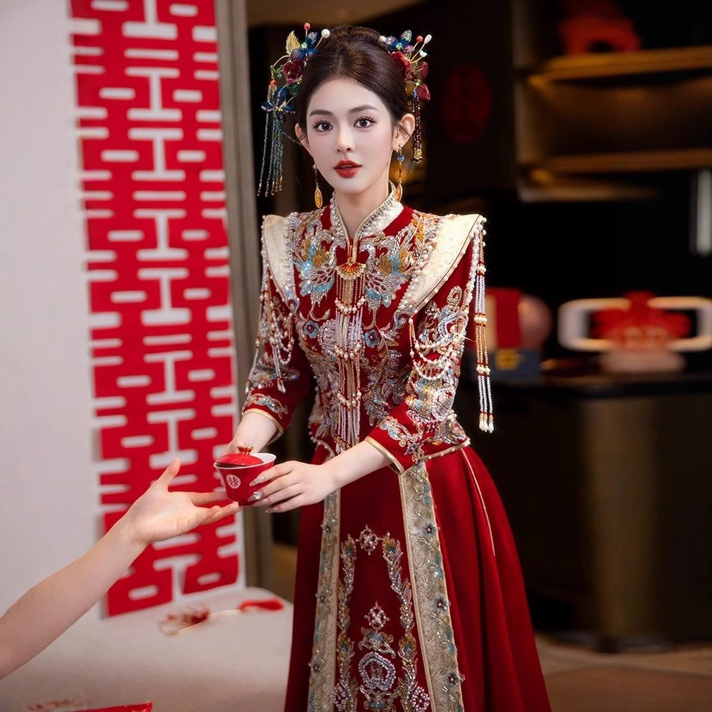 Velvet Bride Xiuhe Suit 2025 New Chinese Wedding Dress for Marriage Toasting, Slimming Wedding Gown for Petite Women