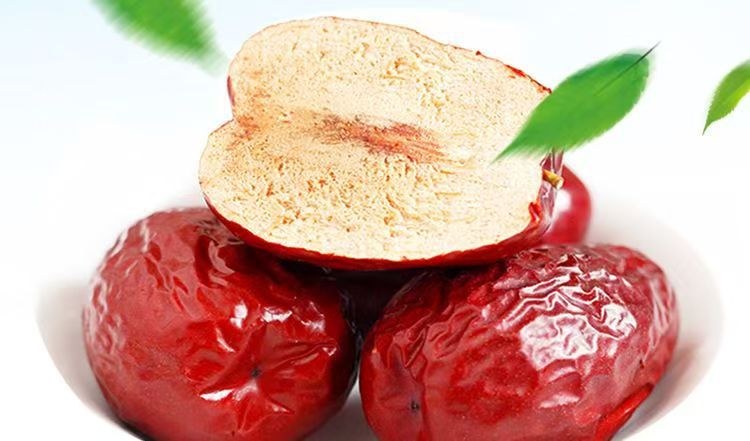 Premium Hetian Jujube Dates 500g Large Sun-Dried Red Dates from Xinjiang overview