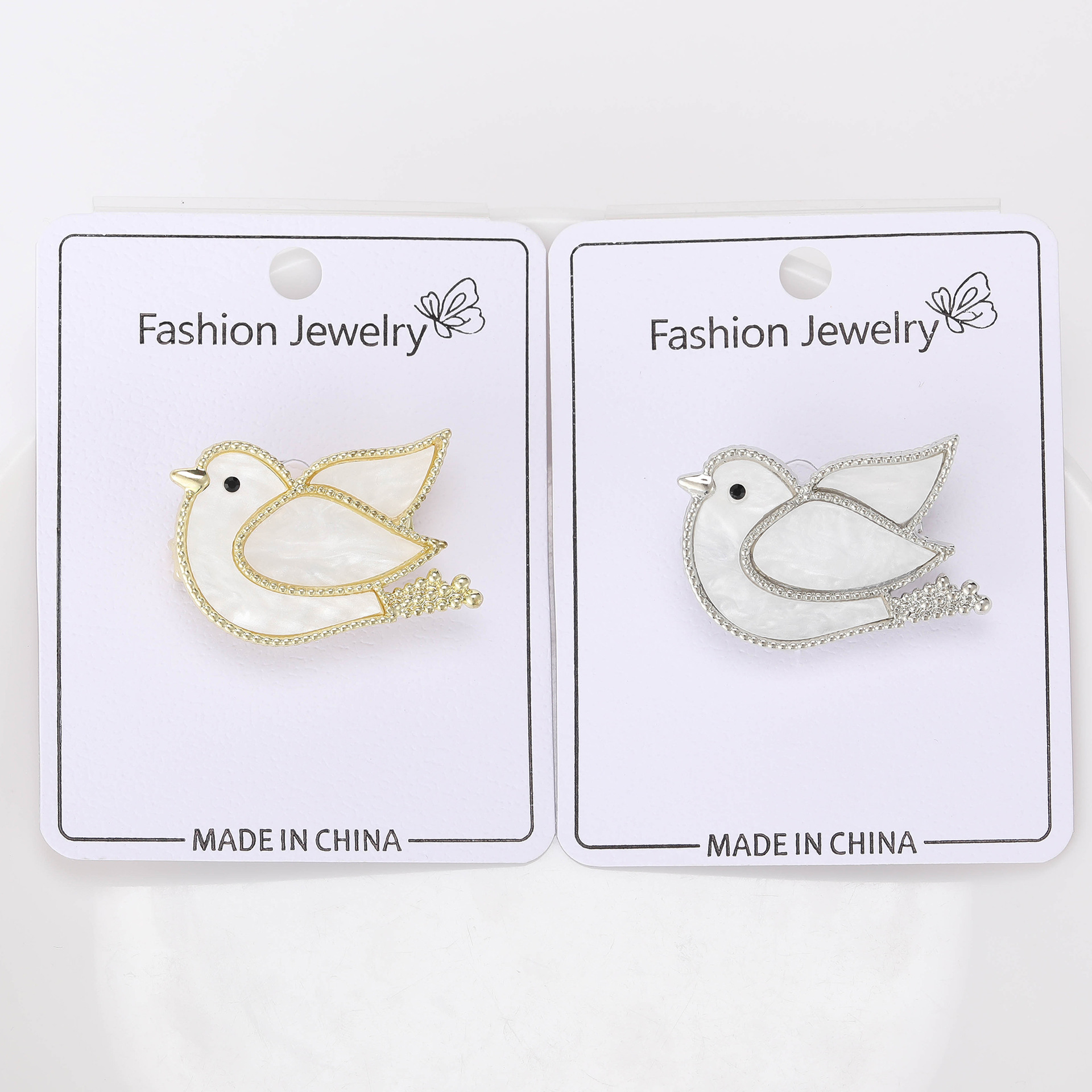 9g Weight Brooches Classification Daily, Tea Party Occasion Alloy Material Pigeon Pattern All Seasons Season Women's Gender Enamel Design Cute, Classic Style Style Cute Classic Style Pin Pigeon Alloy Enamel Women's Brooches 无