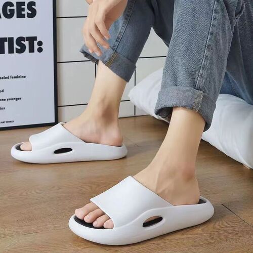Men's Thick-Soled Slippers with a Trendy Korean Style for Summer, Fashionable, Versatile, Comfortable, Non-Slip Home Slippers