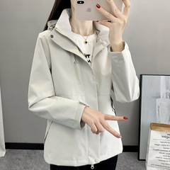 冲锋衣外套女春秋冬爆款户外单层防风防水小个子潮牌休闲时尚风衣