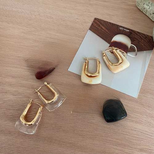 Glamorous U-shaped Earrings with Korean Chic, Retro Cold Style,  New Trendy and Personalized Ear Accessories