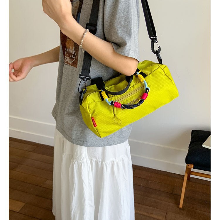 Japanese-Style Trendy Letter Sports Crossbody Bag for Men and Women, Lightweight Travel Bowling Bag, Simple Casual Handheld Shoulder Bag